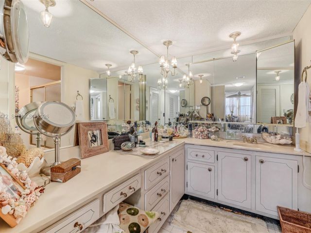 Продажа квартиры #833 - фото 7448792