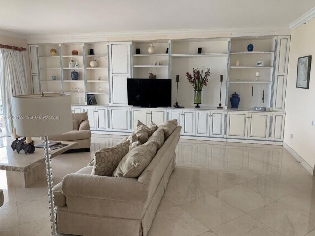 Продажа квартиры #7662 - фото 7342945