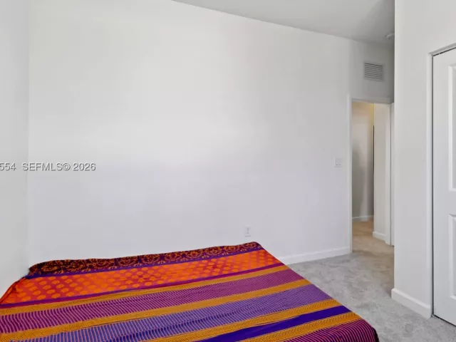 Продажа дома по адресу 760 SE 13th Ct - фото 9013403