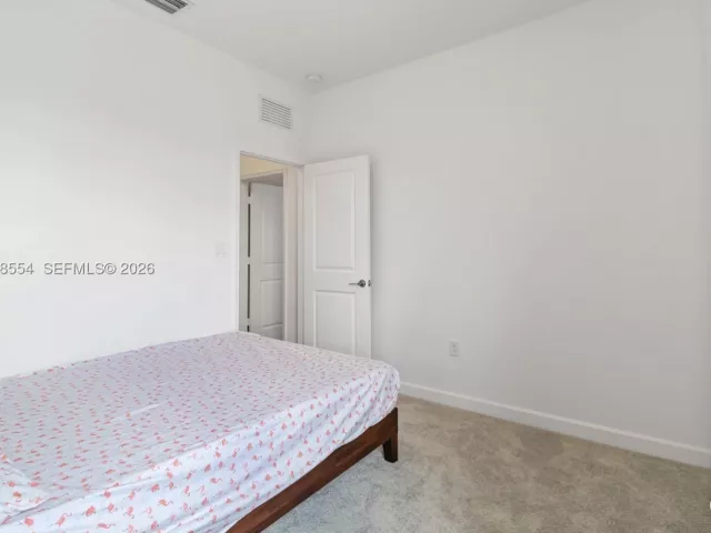 Продажа дома по адресу 760 SE 13th Ct - фото 9013407