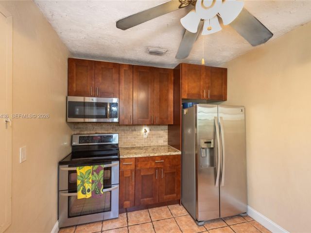 Продажа дома по адресу 1256 Algeria Ave - фото 7515494