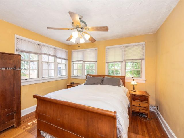 Продажа дома по адресу 1256 Algeria Ave - фото 7515503