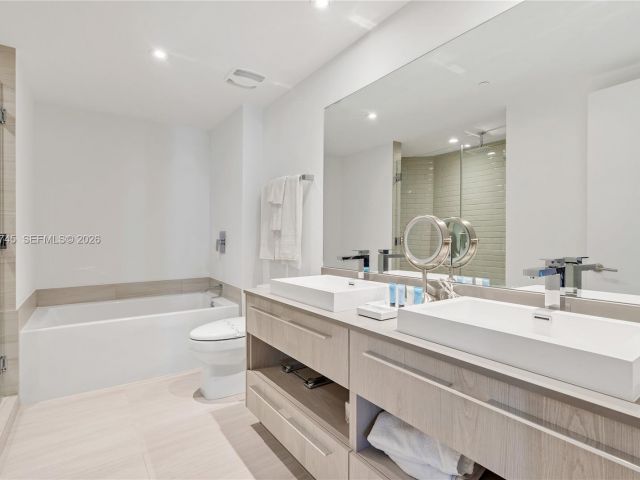 Продажа квартиры #R2301 - фото 7349642