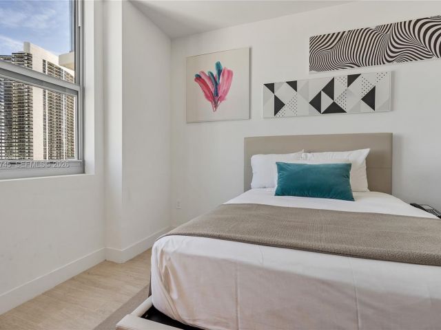 Продажа квартиры #R2301 - фото 7349646