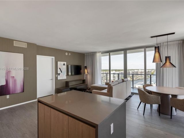 Продажа квартиры #R2301 - фото 7349658