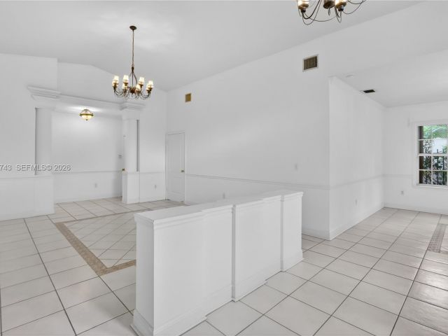 Продажа дома по адресу 159 SW 25th Rd - фото 7439564