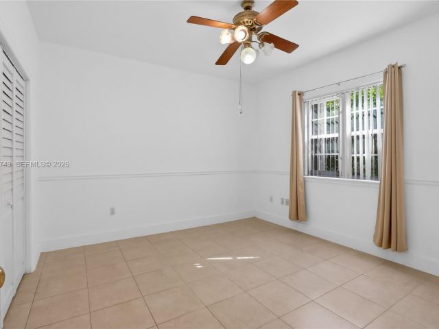 Продажа дома по адресу 159 SW 25th Rd - фото 7439576