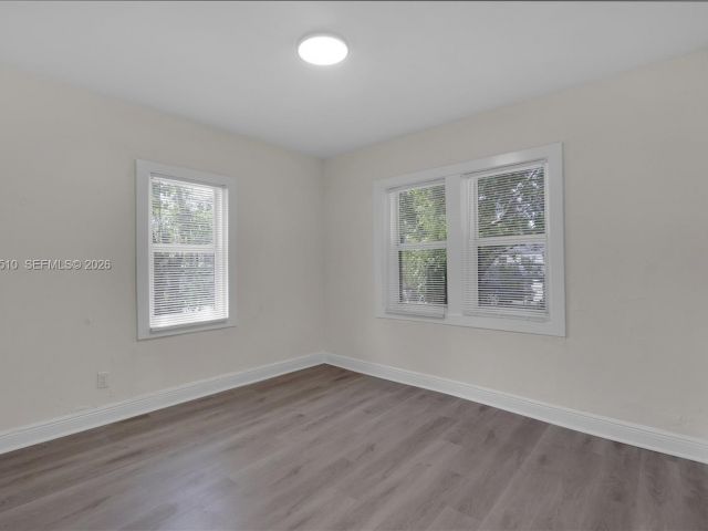 Дом в аренду по адресу 3121 NW 60th St 0 - фото 7448582