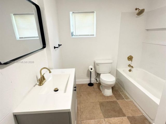 Дом в аренду по адресу 3121 NW 60th St 0 - фото 7448589