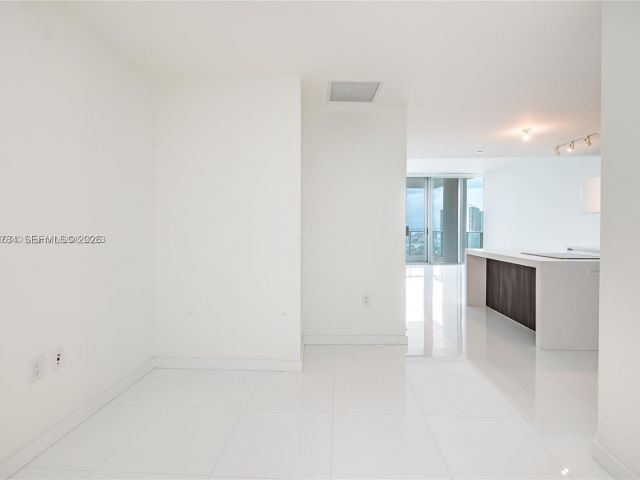 Квартира в аренду номер2100 - фото 7350828