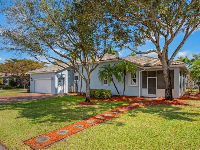 Продажа дома по адресу 2570 SE 4th Pl - фото 7428146