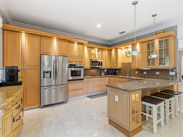 Продажа дома по адресу 2570 SE 4th Pl - фото 7428162