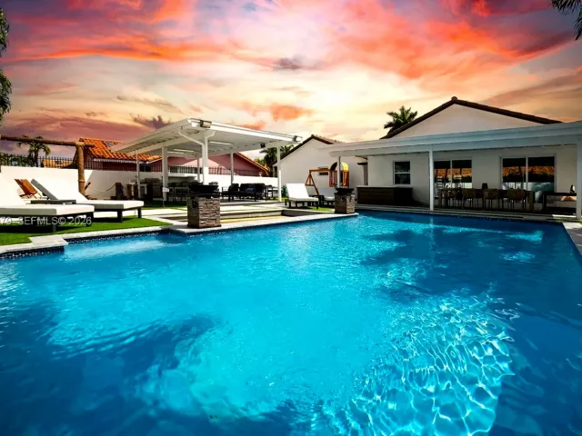 Продажа дома по адресу 3500 SW 111th Ave - фото 7350228