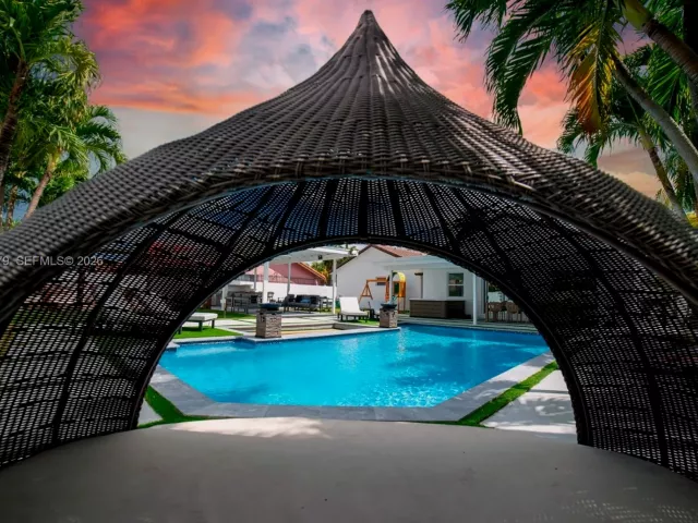 Продажа дома по адресу 3500 SW 111th Ave - фото 7350229