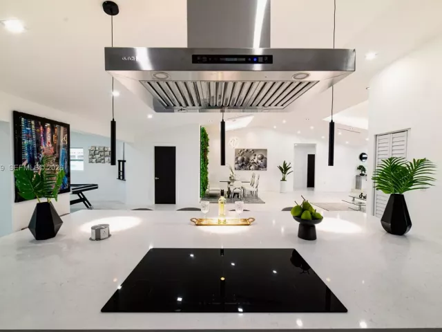 Продажа дома по адресу 3500 SW 111th Ave - фото 7350234