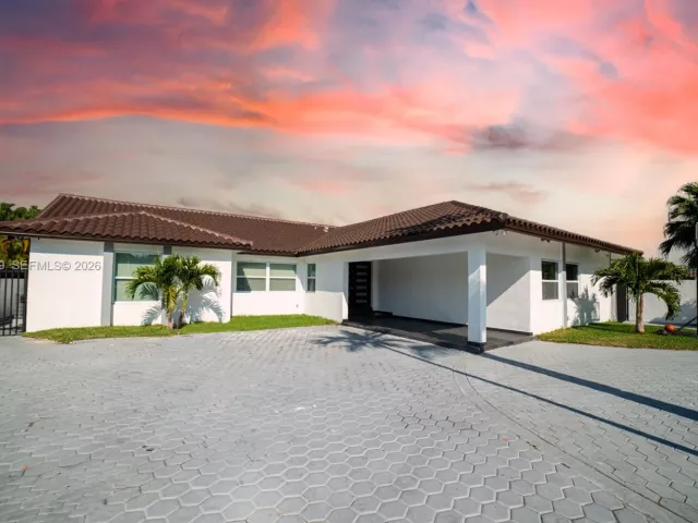 Продажа дома по адресу 3500 SW 111th Ave - фото 7350237