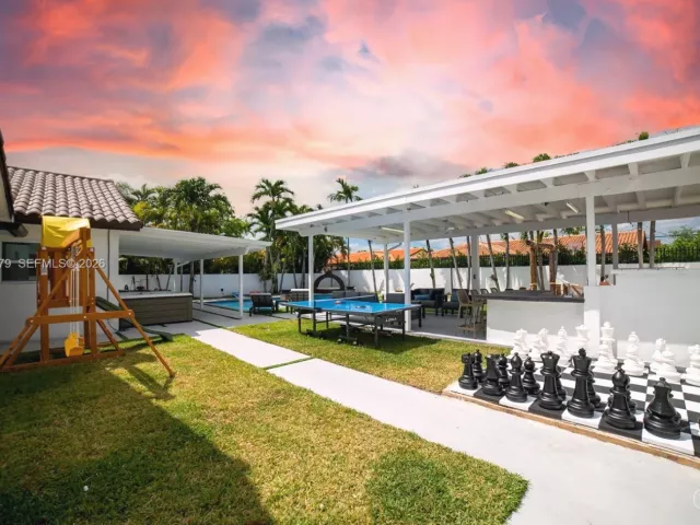 Продажа дома по адресу 3500 SW 111th Ave - фото 7350224