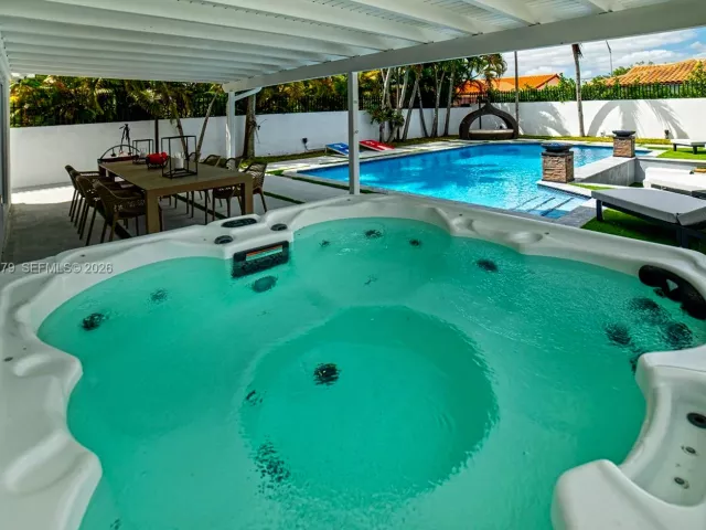 Продажа дома по адресу 3500 SW 111th Ave - фото 7350226