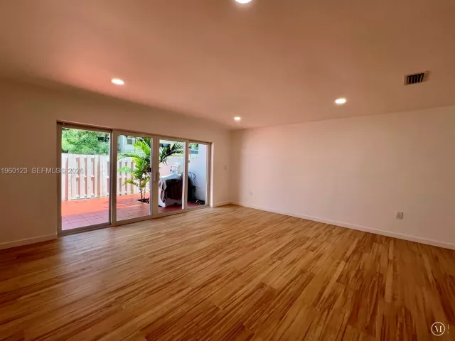 Продажа дома по адресу 8111 SW 81st Pl - фото 7350264