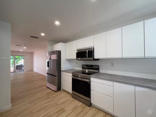 Продажа дома по адресу 8111 SW 81st Pl - фото 7350272