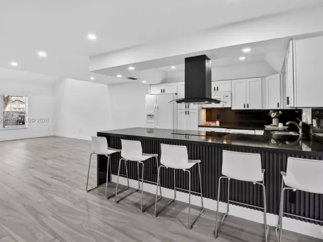 Дом в аренду по адресу 4981 SW 122nd Ter - фото 7399890