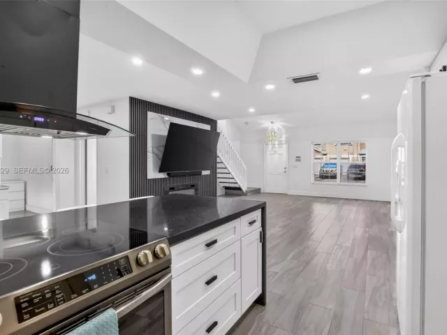 Дом в аренду по адресу 4981 SW 122nd Ter - фото 7399892