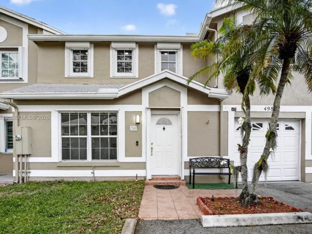 Дом в аренду по адресу 4981 SW 122nd Ter - фото 7399899