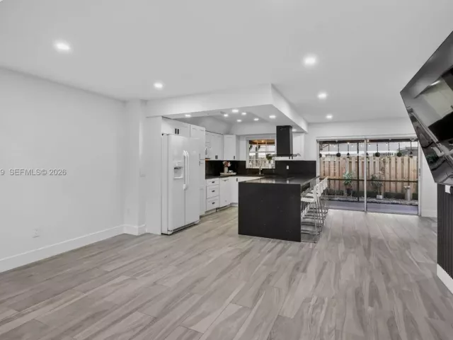 Дом в аренду по адресу 4981 SW 122nd Ter - фото 7399883