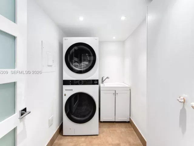 Продажа квартиры #5403 - фото 9087392