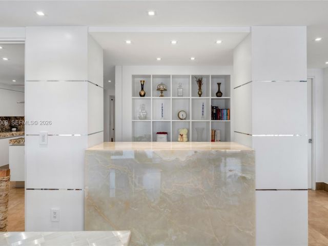 Продажа квартиры #5403 - фото 7366155