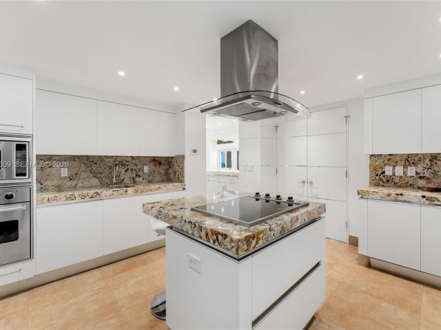 Продажа квартиры #5403 - фото 7366158