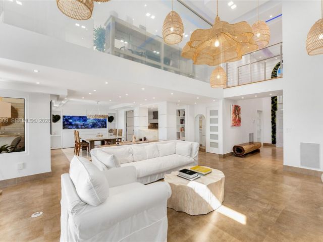 Продажа квартиры #5403 - фото 7366172