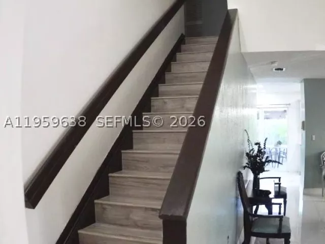 Продажа дома по адресу 7332 SW 158th Ave - фото 9287889
