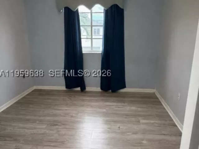 Продажа дома по адресу 7332 SW 158th Ave - фото 9287893