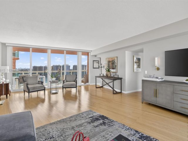 Продажа квартиры #2715 - фото 7393608