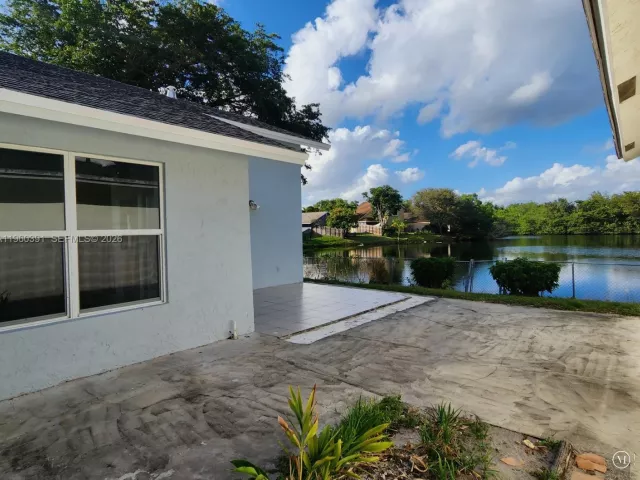 Продажа дома по адресу 9711 SW 57th St - фото 7350894