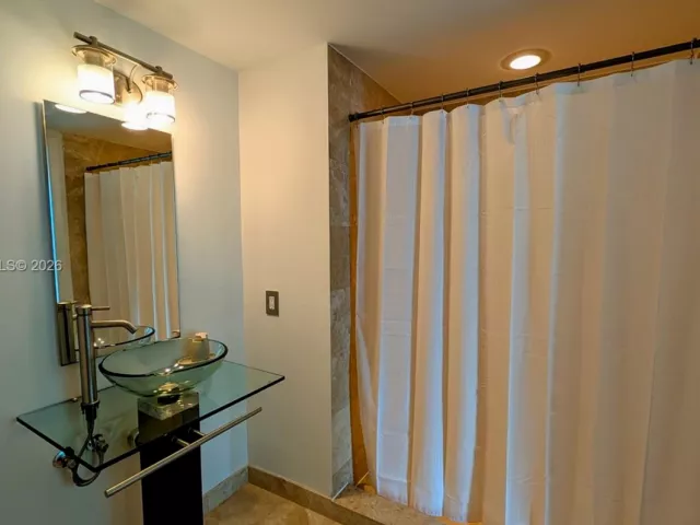 Продажа квартиры #1901 - фото 7358021