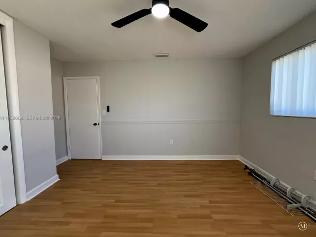 Дом в аренду по адресу 9200 SW 54th St - фото 7391149