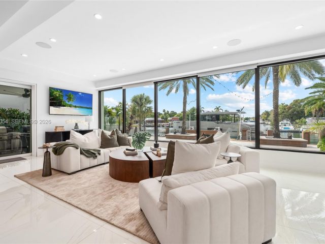 Продажа дома по адресу 12880 N Bayshore Dr - фото 7509673