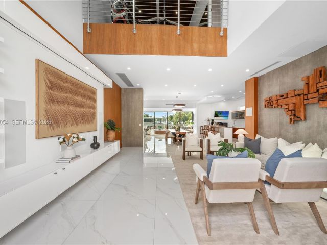 Продажа дома по адресу 12880 N Bayshore Dr - фото 7509679