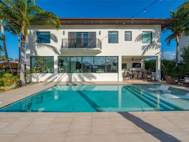 Продажа дома по адресу 12880 N Bayshore Dr - фото 7509684