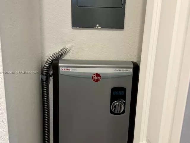 Дом в аренду по адресу 29257 SW 163rd Ct - фото 7364480