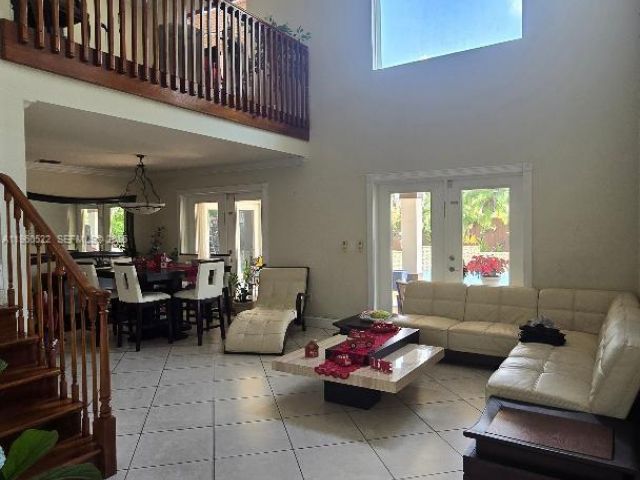 Продажа дома по адресу 14133 SW 152nd Ct - фото 7445455