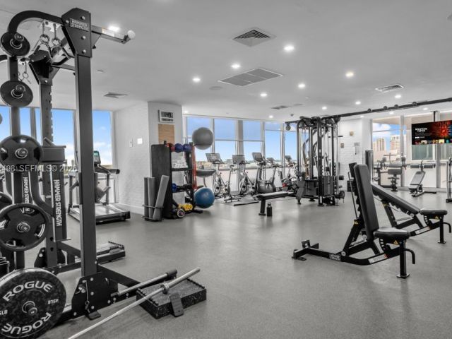 Продажа квартиры #4907 - фото 7368062