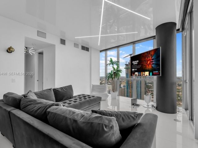 Продажа квартиры #4907 - фото 7368071