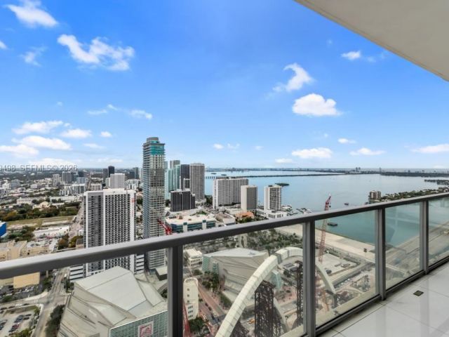 Продажа квартиры #4907 - фото 7368074