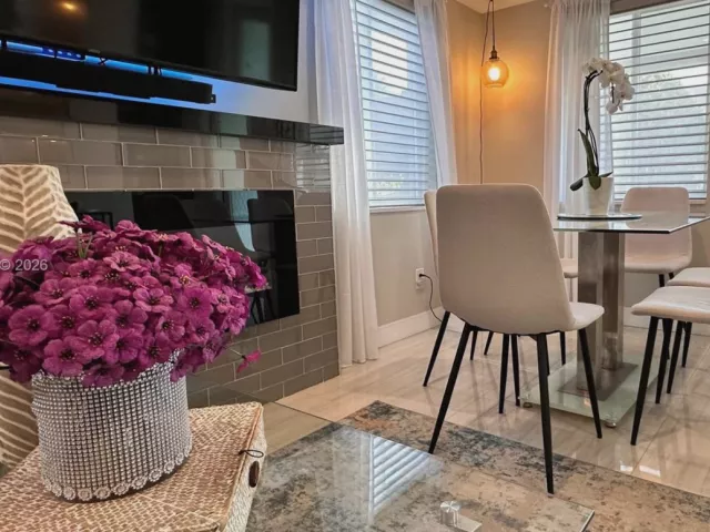 Продажа дома по адресу 1324 NE 14th Ave - фото 7410380