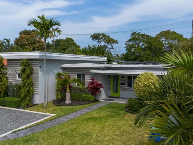 Продажа дома по адресу 1324 NE 14th Ave - фото 7410383