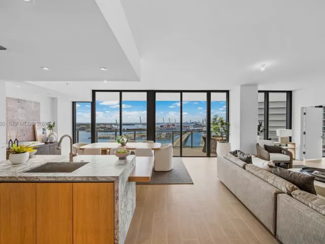 Продажа квартиры #2203 - фото 7366758