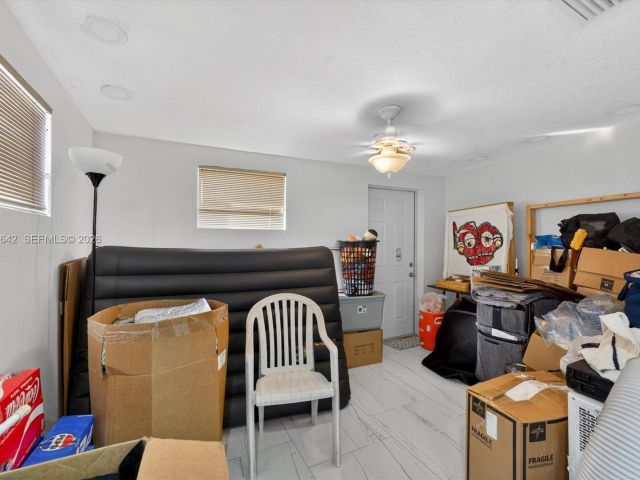 Продажа дома по адресу 20 NE 215th St - фото 7427852